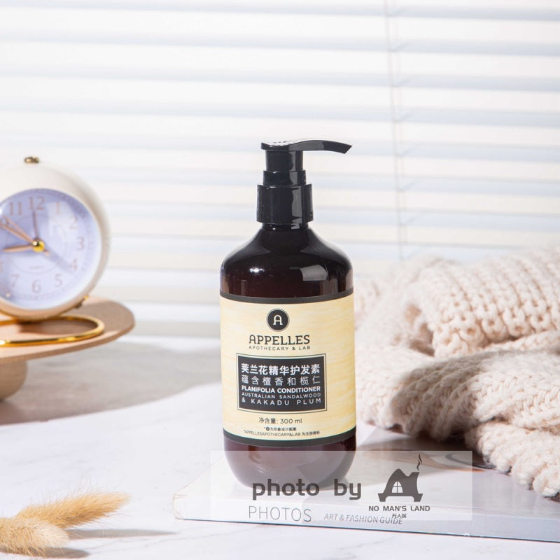 two bottles of APPELLES conditioner 300ml.