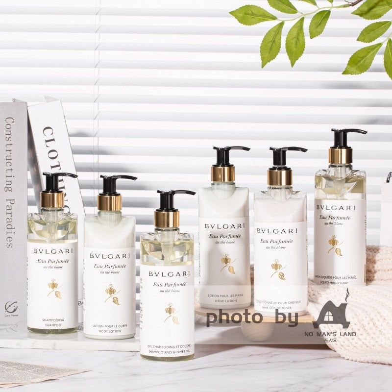 Bvlgari Hotel Shampoo & Duschgel & Spülung & Körperlotion & Handwäsche Duft weißer Tee 300 ml