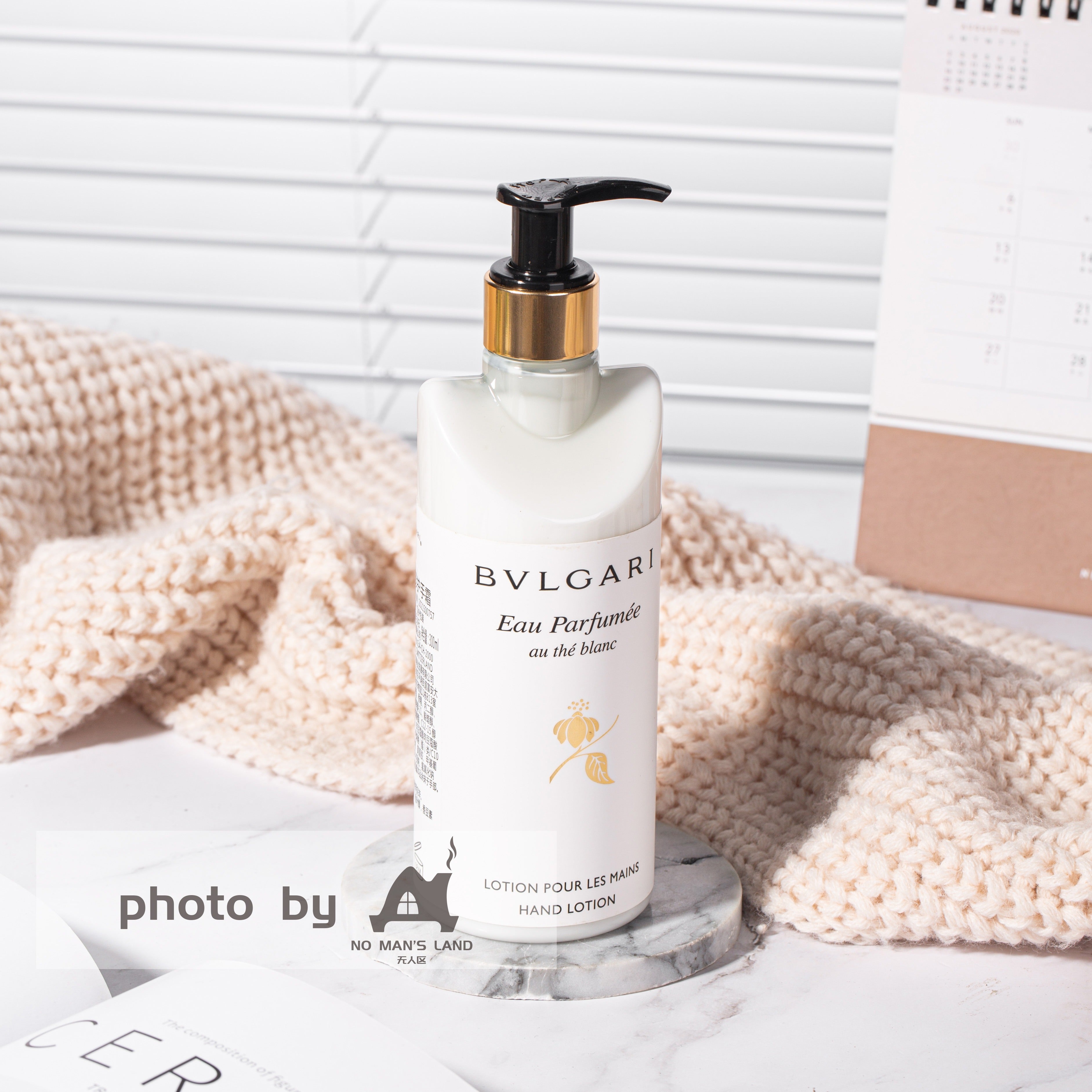 Bvlgari Hotel Shampooing et Gel douche et Conditionneur et Lotion pour le corps et liquide de lavage des mains Green Tea 10,1 oz White Tea 300ML 
