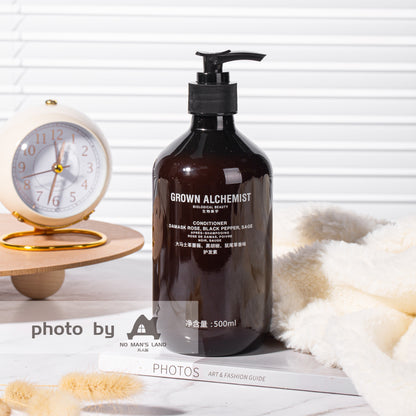 Grown Alchemist Shampooing &amp; Conditionneur &amp; Gel douche  &amp; Lotion pour le corps 500 ml